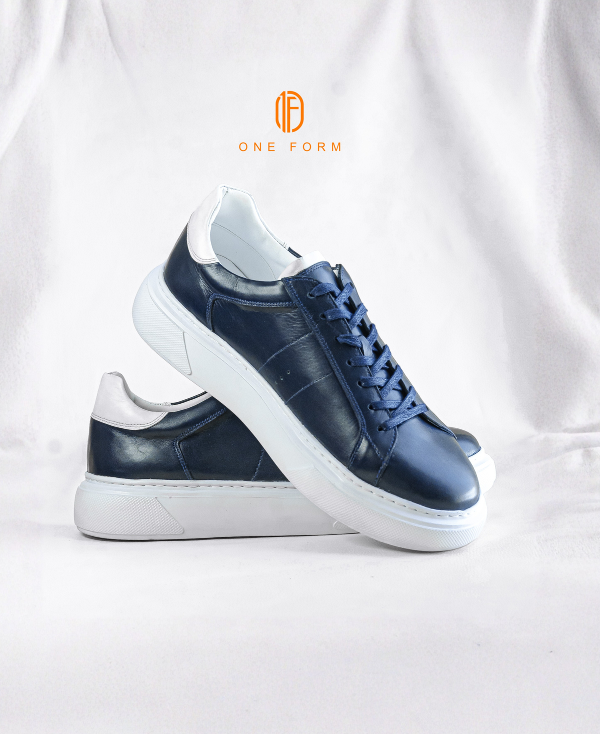 Baskets Prestige en Cuir Bleu Marine & Blanc