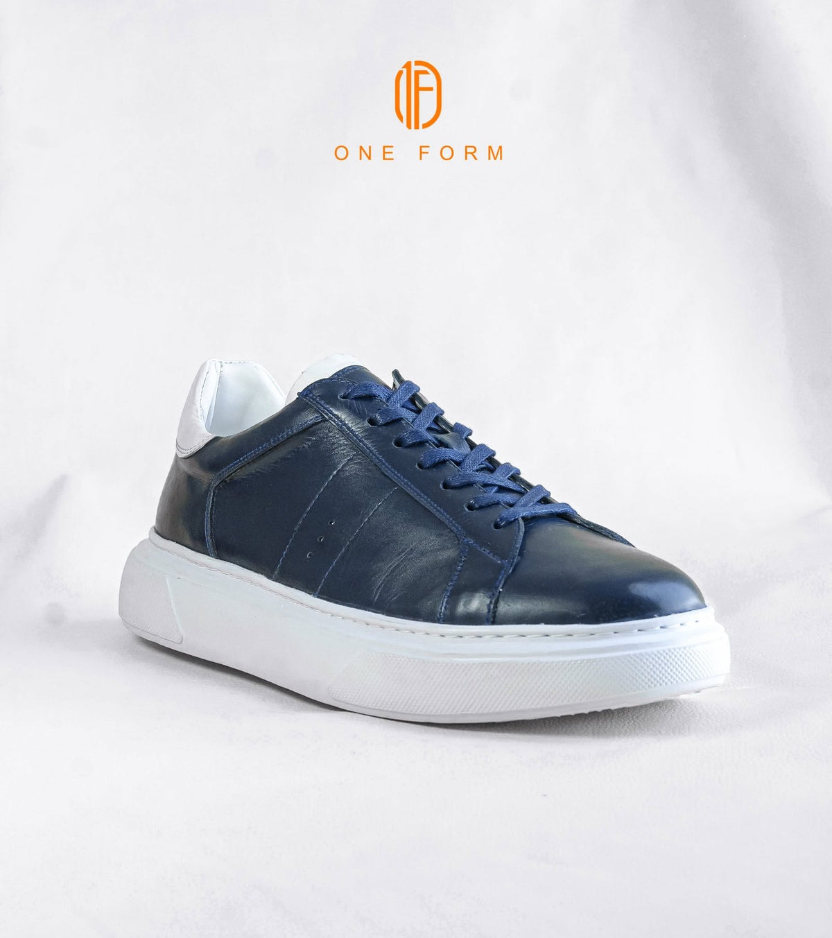 Baskets Prestige en Cuir Bleu Marine & Blanc