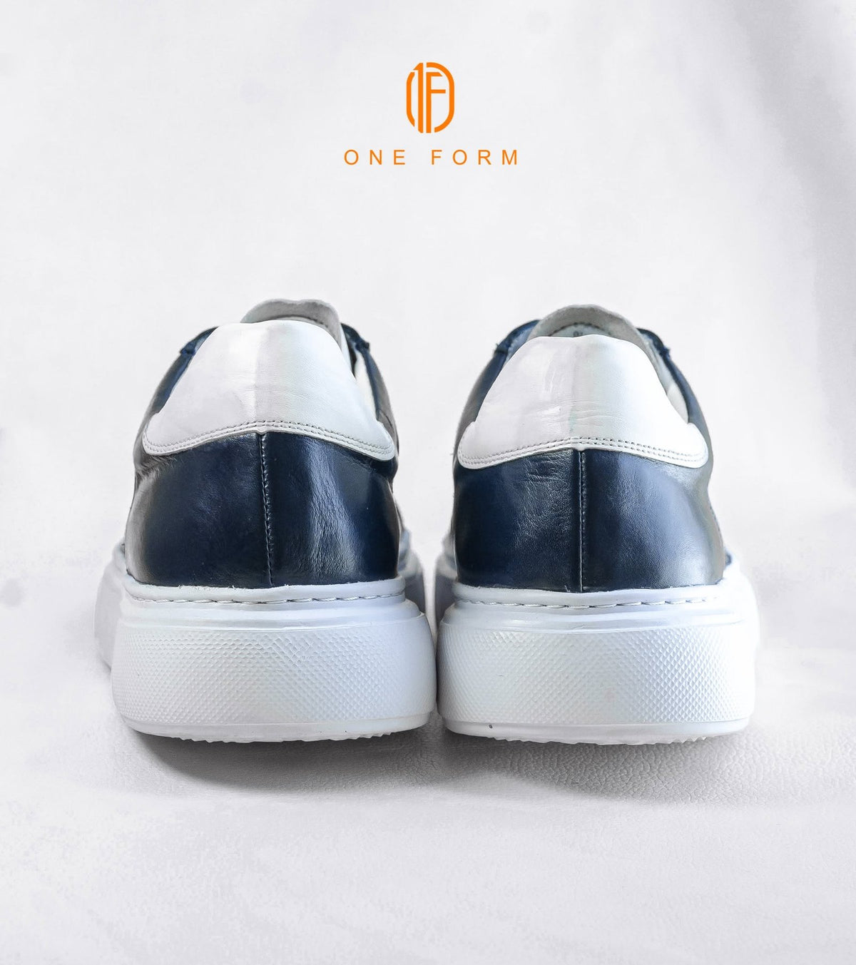 Baskets Prestige en Cuir Bleu Marine & Blanc