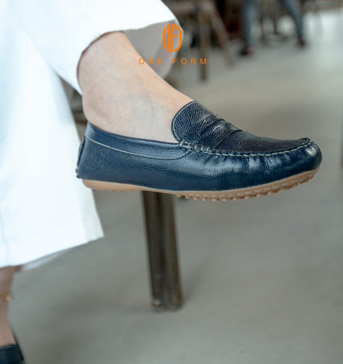 Mocassin Chic en Cuir Grainé Bleu Marine