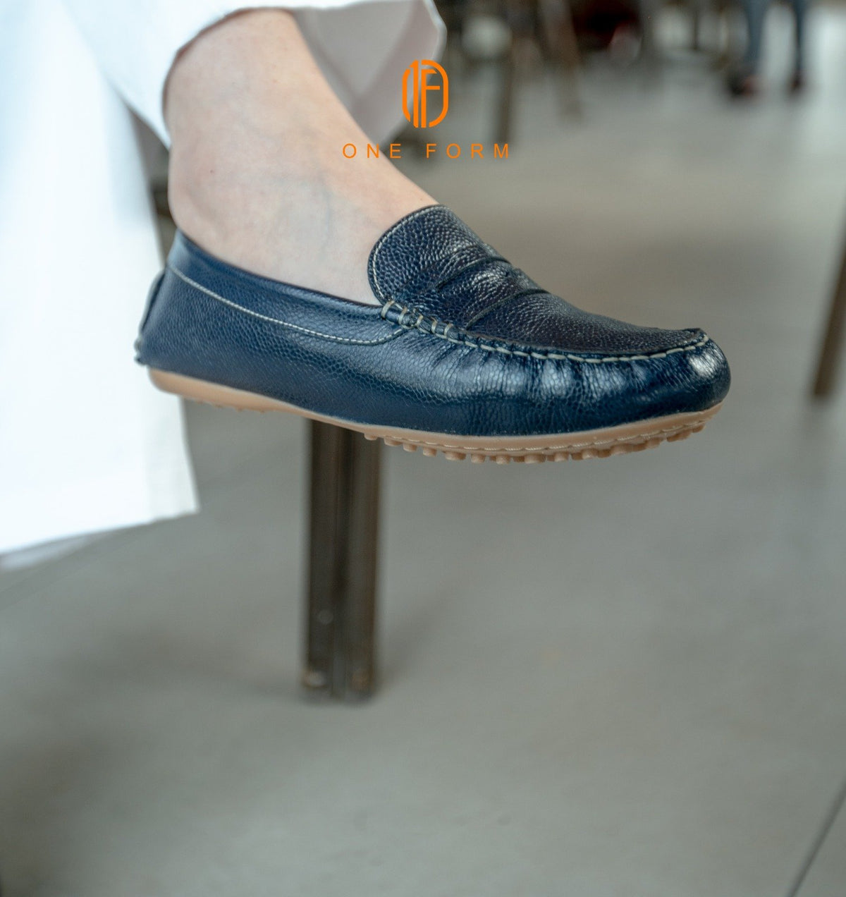 Mocassin Chic en Cuir Grainé Bleu Marine