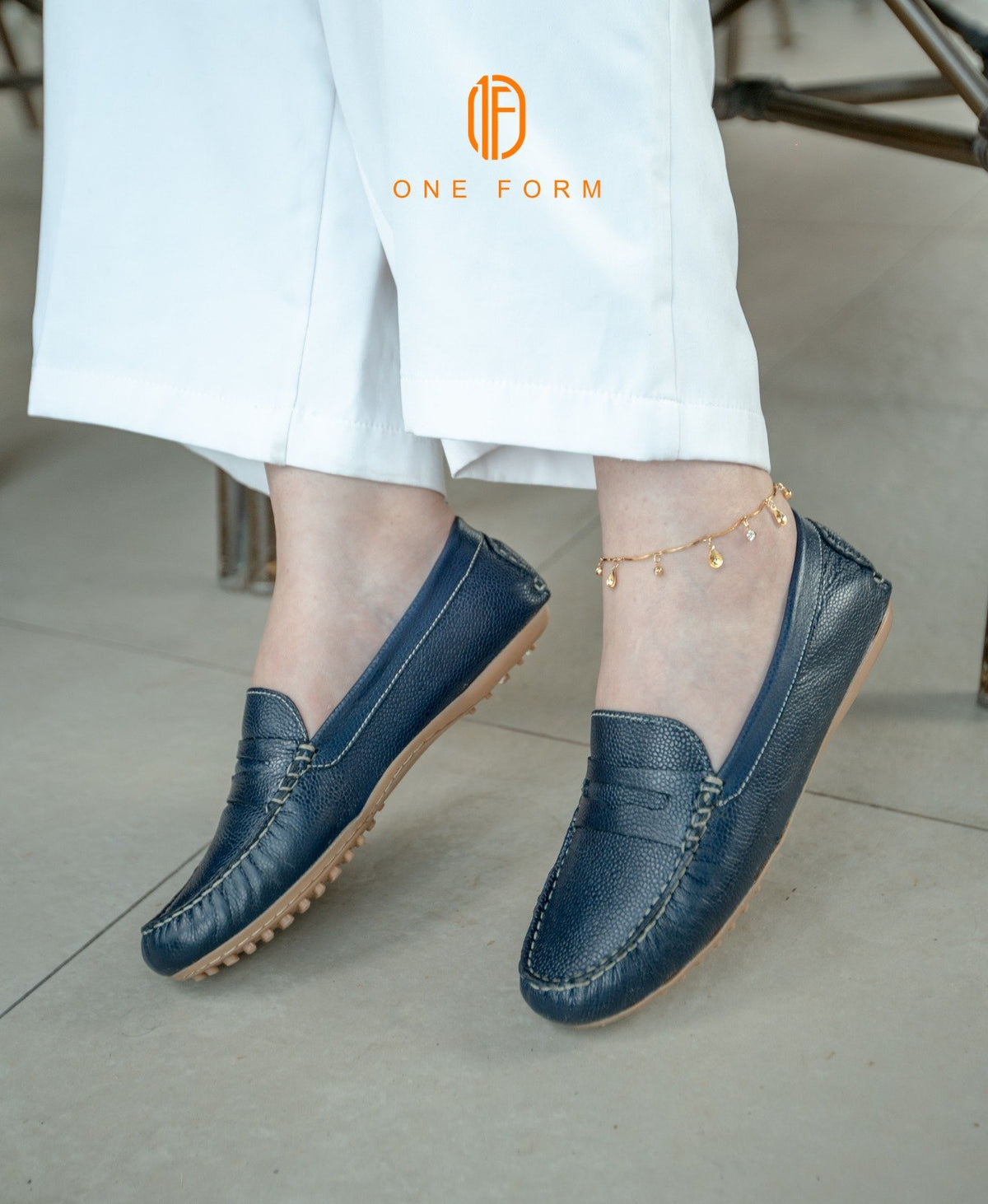 Mocassin Chic en Cuir Grainé Bleu Marine