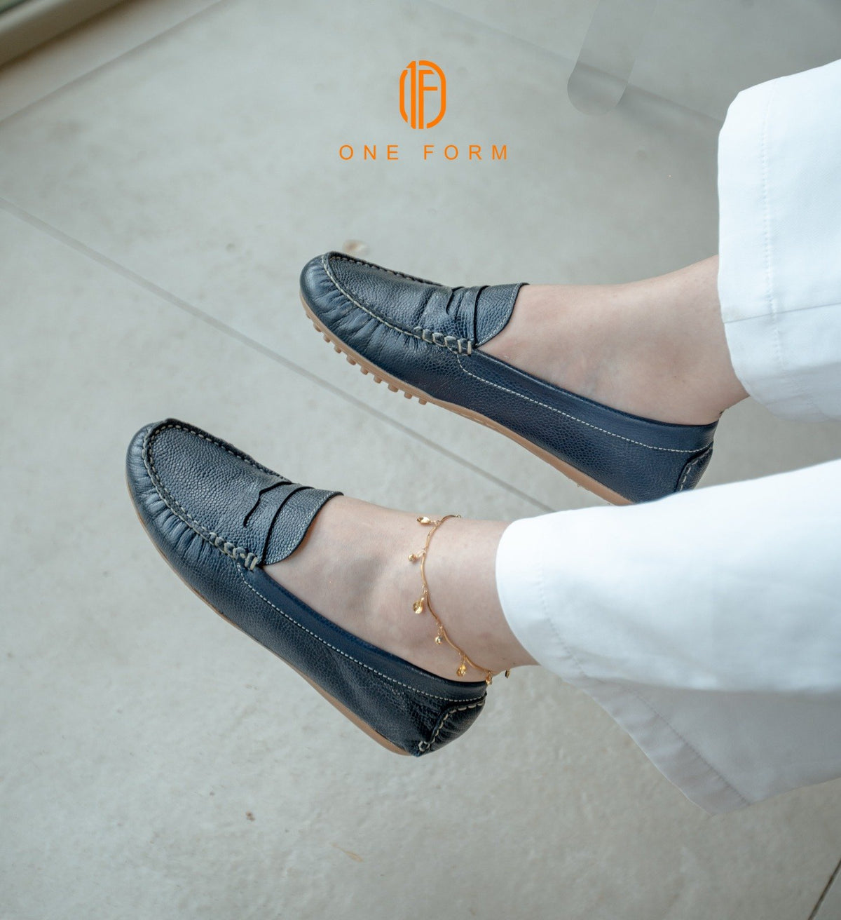 Mocassin Chic en Cuir Grainé Bleu Marine