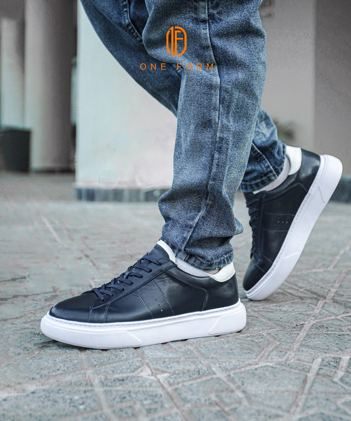 Baskets Prestige en Cuir Bleu Marine & Blanc